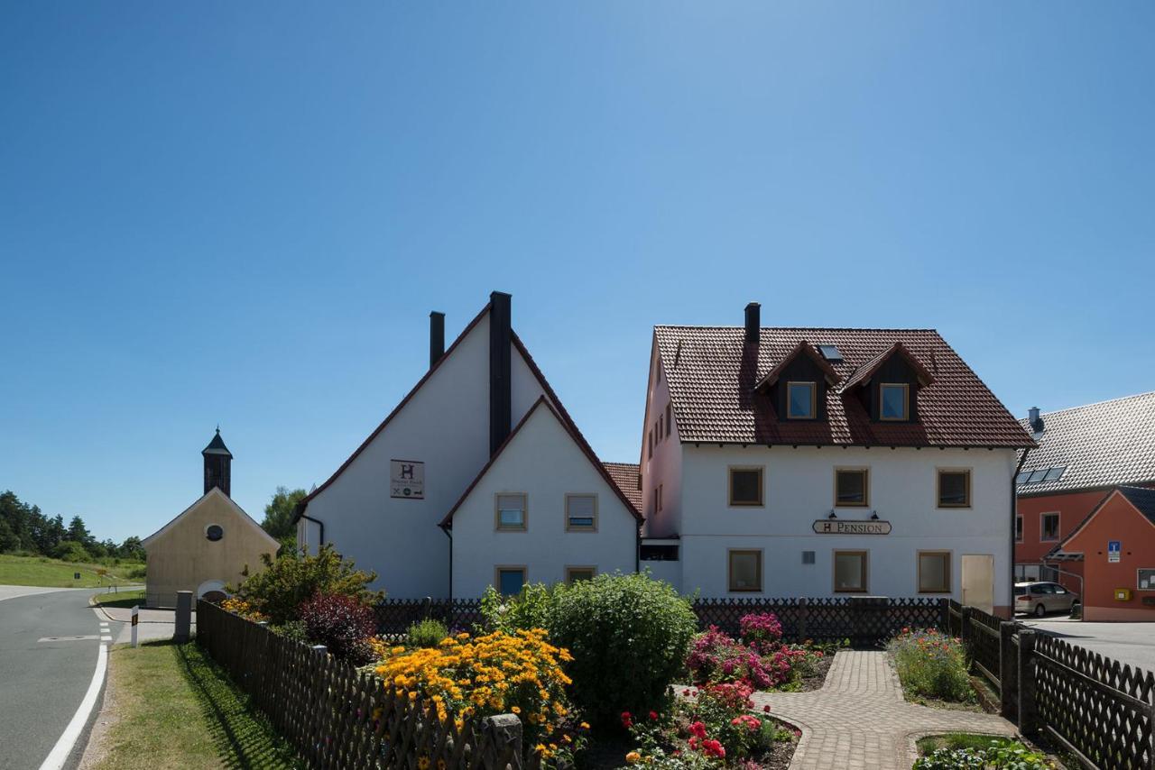 Gasthof-Pension Brauner Hirsch in Alfeld - Mittelfranken Exterior foto
