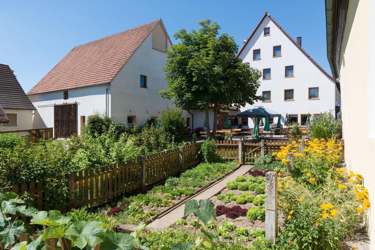 Gasthof-Pension Brauner Hirsch in Alfeld - Mittelfranken Exterior foto